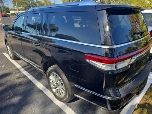 2024 Lincoln Navigator L Premiere