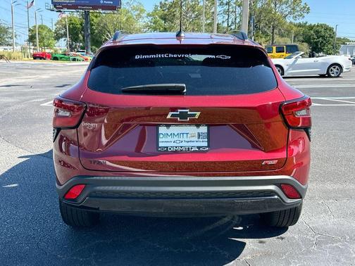 Crimson Metallic 2024 Chevrolet Trax 2RS