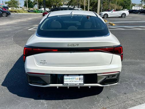 Snow White Pearl 2025 Kia K5 LXS