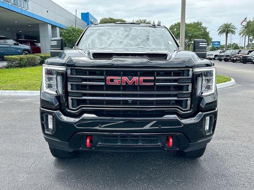 Onyx Black 2022 GMC Sierra 2500 AT4