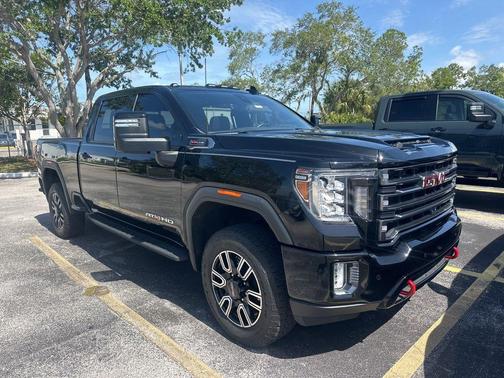 Onyx Black 2022 GMC Sierra 2500 AT4