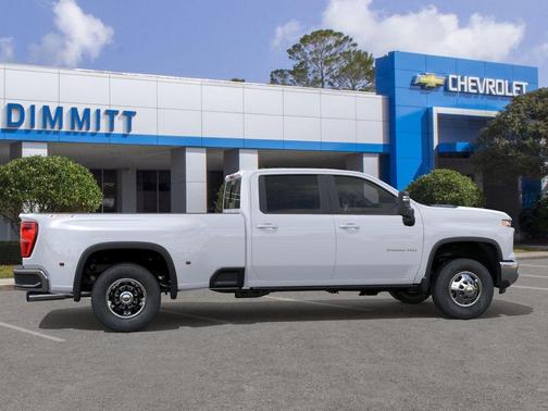 Summit White 2026 Chevrolet Silverado 3500 LT