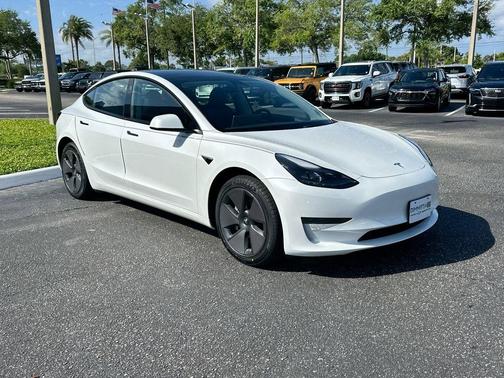 Pearl White Multi 2023 Tesla Model 3 Base