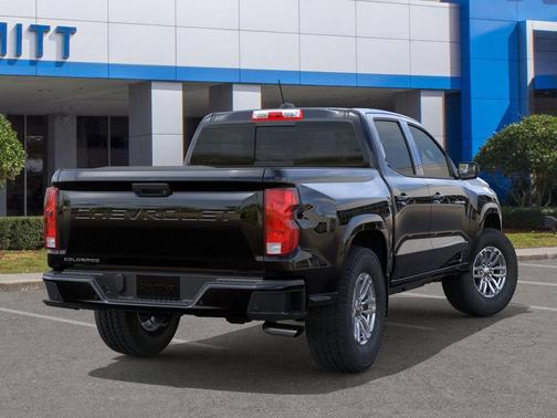Black 2026 Chevrolet Colorado LT