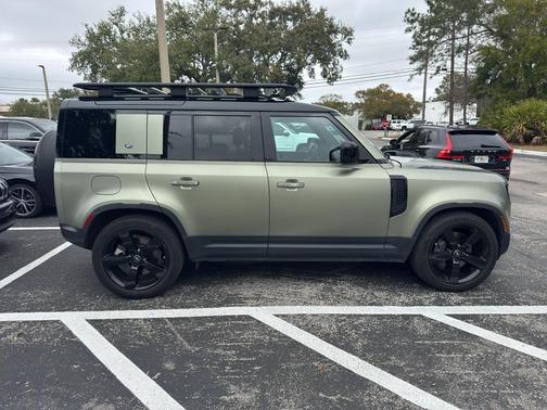 2023 Land Rover Defender 110 S