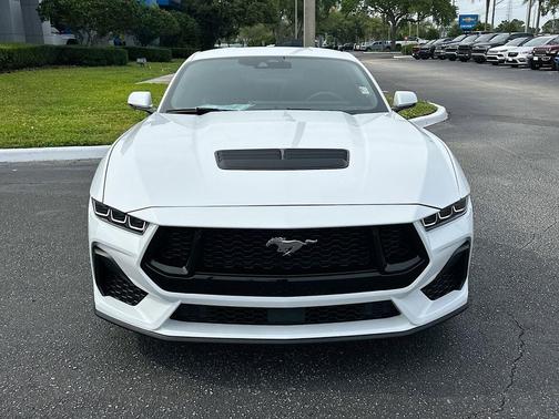 Oxford White 2024 Ford Mustang GT Premium