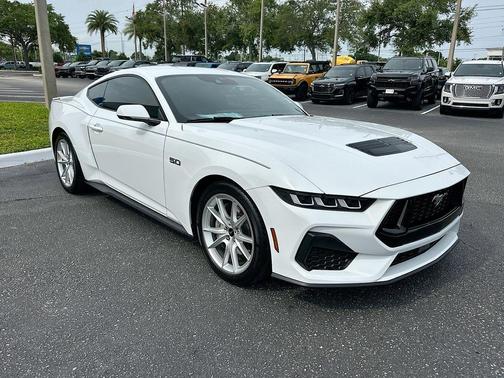 Oxford White 2024 Ford Mustang GT Premium