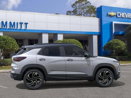 Sterling Gray Metallic 2026 Chevrolet Trailblazer RS