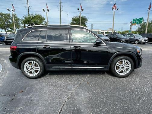 Black 2022 Mercedes-Benz GLB 250 Base 4MATIC