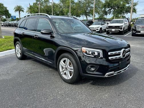Black 2022 Mercedes-Benz GLB 250 Base 4MATIC