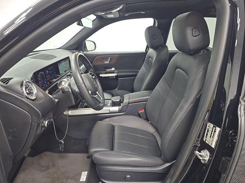 Black 2022 Mercedes-Benz GLB 250 Base 4MATIC