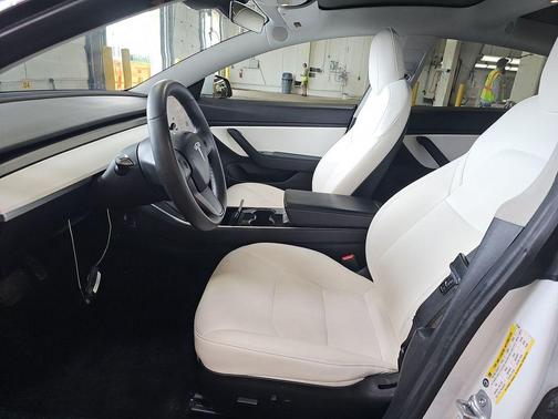 White 2020 Tesla Model 3 Standard Range Plus