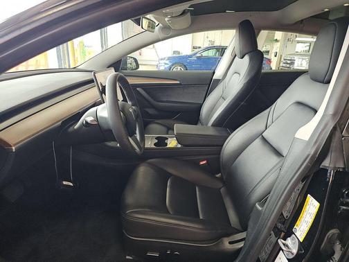 Black 2023 Tesla Model 3 Base