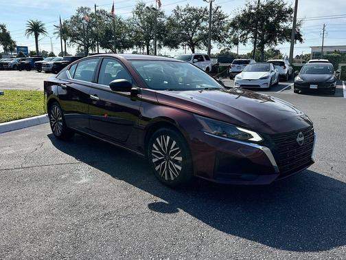 2024 Nissan Altima 2.5 SV