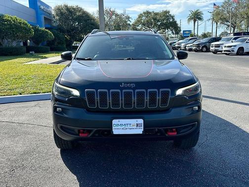 2022 Jeep Cherokee Trailhawk