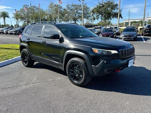 2022 Jeep Cherokee Trailhawk