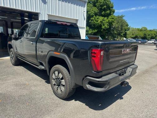 Onyx Black 2024 GMC Sierra 2500 Denali