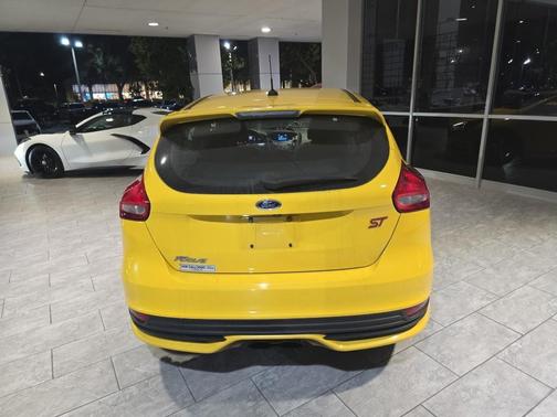 2017 Ford Focus ST Base