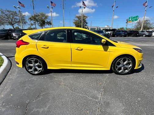 2017 Ford Focus ST Base