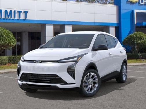 Summit White 2027 Chevrolet Bolt LT