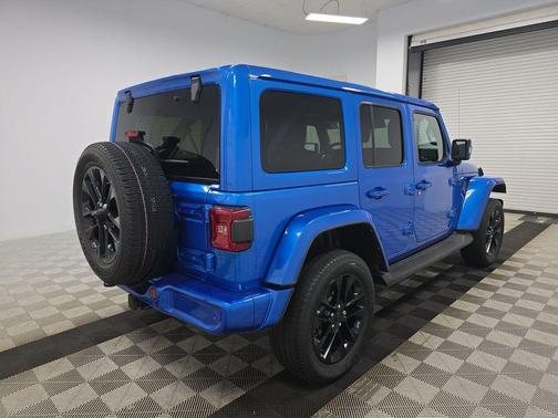 Hydro Blue Pearl 2022 Jeep Wrangler Unlimited Sahara High Altitude