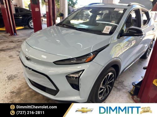 Ice Blue Metallic 2022 Chevrolet Bolt EUV Premier
