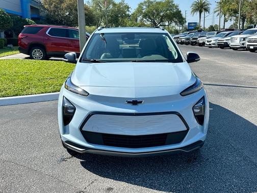 Ice Blue Metallic 2022 Chevrolet Bolt EUV Premier
