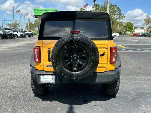 Orange Metallic 2022 Ford Bronco Wildtrak