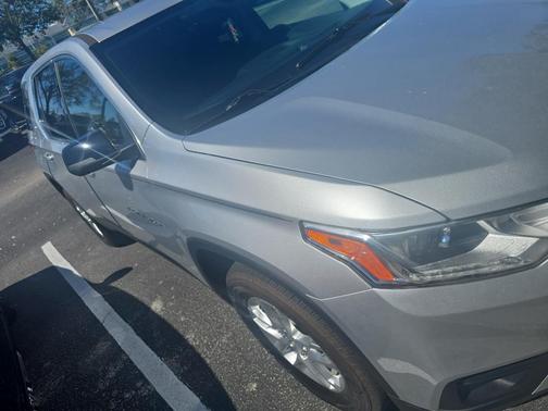 2021 Chevrolet Traverse LS