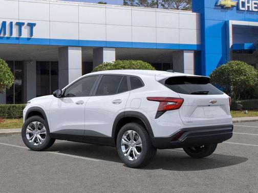 Summit White 2026 Chevrolet Trax LS