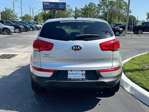 Bright Silver 2016 Kia Sportage LX