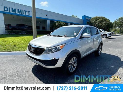 Bright Silver 2016 Kia Sportage LX