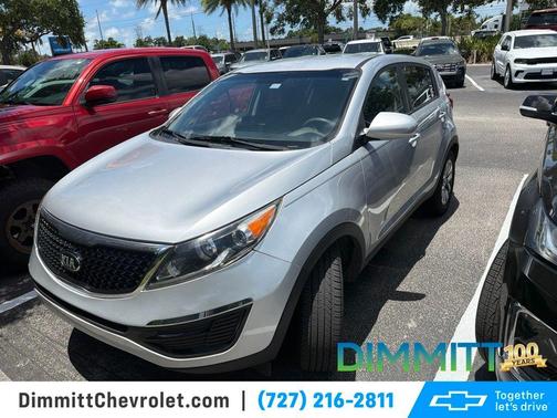 Bright Silver 2016 Kia Sportage LX