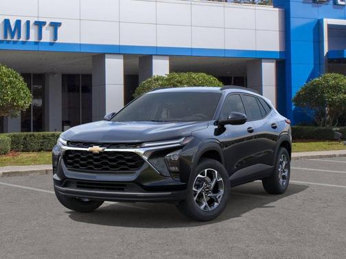 Mosaic Black Metallic 2026 Chevrolet Trax LT