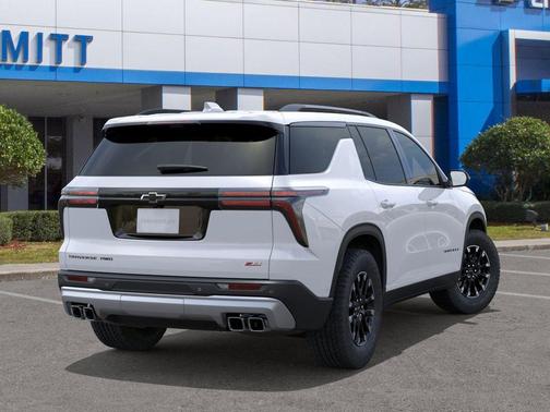 Polar White 2026 Chevrolet Traverse Z71