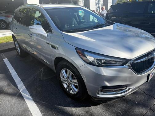 2020 Buick Enclave Essence