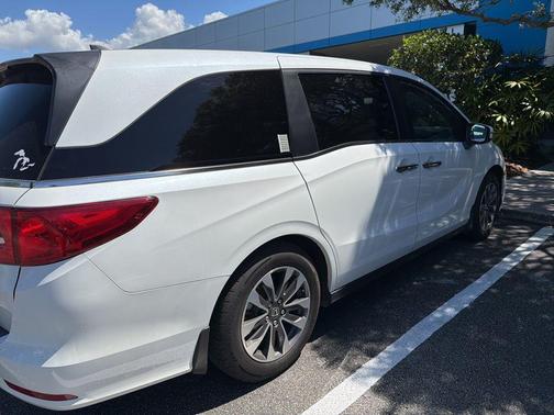 Platinum White Pearl 2021 Honda Odyssey EX-L