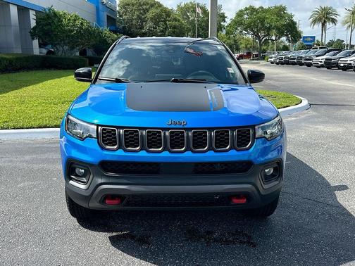Hydro Blue Pearlcoat 2025 Jeep Compass Trailhawk