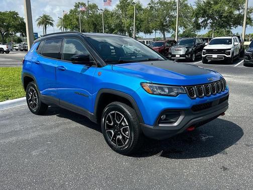 Hydro Blue Pearlcoat 2025 Jeep Compass Trailhawk