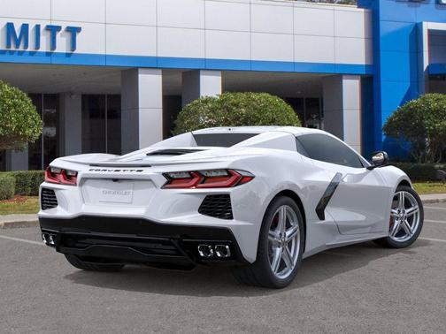 Arctic White 2026 Chevrolet Corvette Stingray