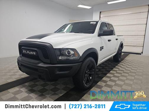 Bright White Clearcoat 2022 RAM 1500 Classic SLT