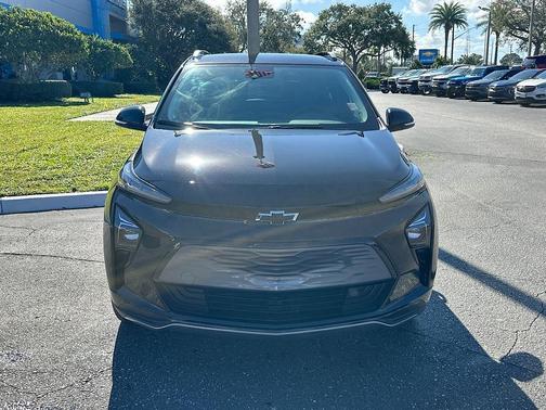 2023 Chevrolet Bolt EUV LT