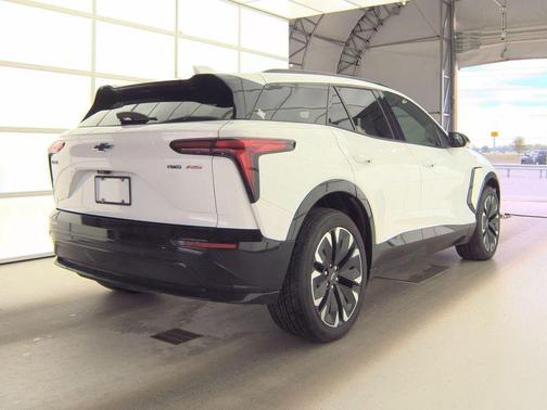 Summit White 2024 Chevrolet Blazer EV RS