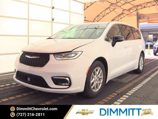 2024 Chrysler Pacifica Touring-L