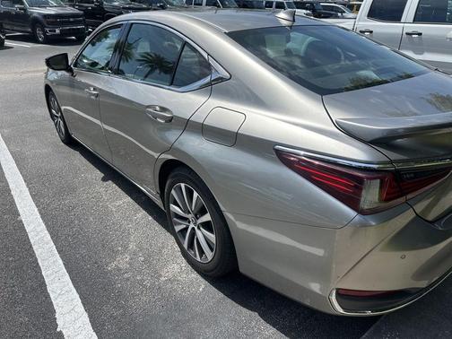 Silver 2021 Lexus ES 300h 300H
