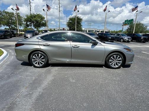 Silver 2021 Lexus ES 300h 300H