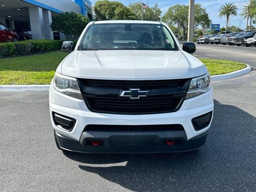 Summit White 2019 Chevrolet Colorado LT