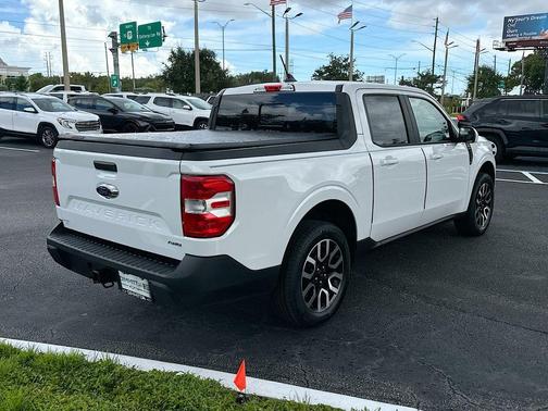 2023 Ford Maverick Lariat