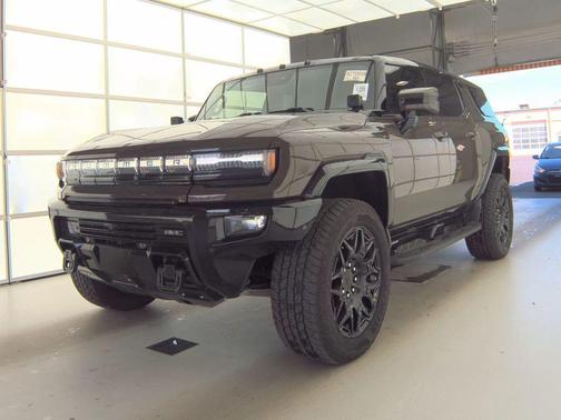 Deep 2025 GMC HUMMER EV SUV 2X