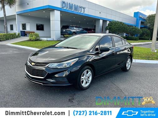 Mosaic Black Metallic 2017 Chevrolet Cruze LT